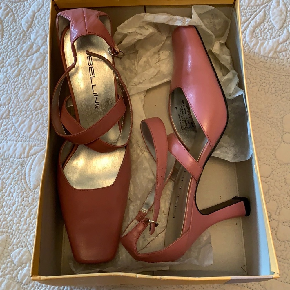 Women’s shoes